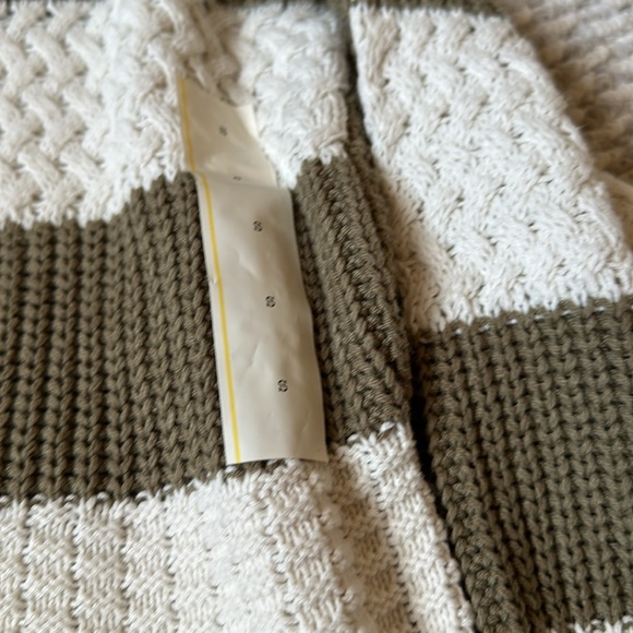 A new day sweater olive and cream womens sz small new w tags sweater - Picture 3 of 5